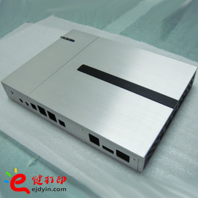 播放器外殼(拉絲+發黑)鈑金加工